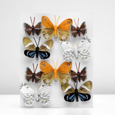 Бабочка для декора и флористики, на прищепке, пластиковая, микс, 1 шт., 4 см и 8 см