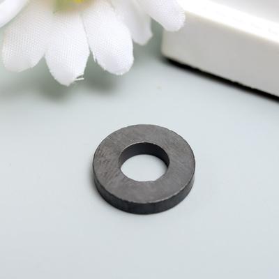 Магнит технический чёрный круглый с отверстием 16х7х3 мм