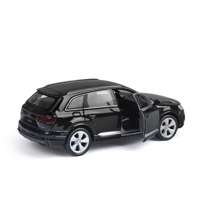 Фото к товару Модель машины 1:34-39 Audi Q7 Модель машины 1:34-39 Audi Q7