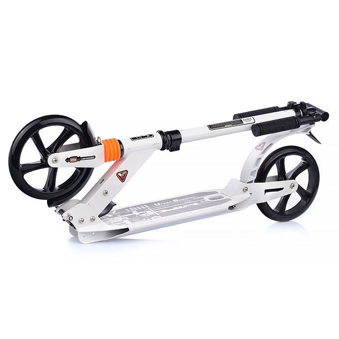 Фото к товару Самокат U038184Y 2-х кол., белый, PU/ 200 мм, ABEC 7, в коробке Самокат U038184Y 2-х кол., белый, PU/ 200 мм, ABEC 7, в коробке