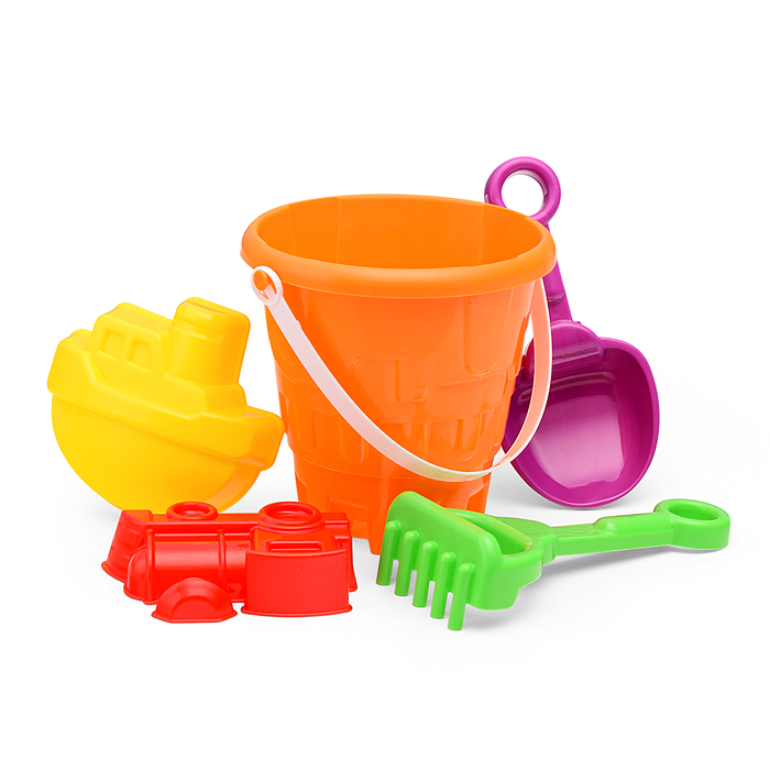 Фото к товару Набор песочный №13 (ведро+лопатка+грабли+2 формочки транспорт) Набор песочный №13 (ведро+лопатка+грабли+2 формочки транспорт)
