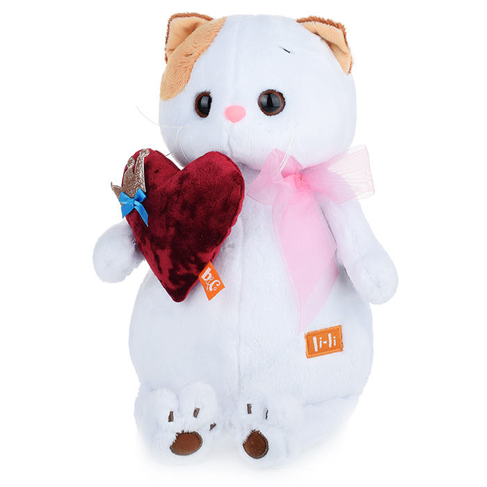 Кошка Ли-Ли с сердцем