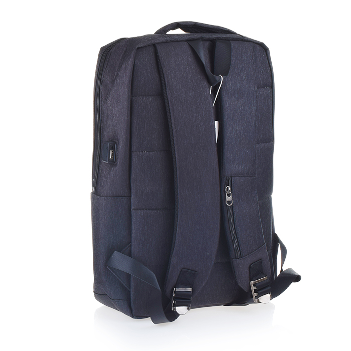 Фото к товару Рюкзак подростковый,1 отделение на молнии, 2 накладных и 2 боковых кармана, USB - выход, серый Рюкзак подростковый,1 отделение на молнии, 2 накладных и 2 боковых кармана, USB - выход, серый