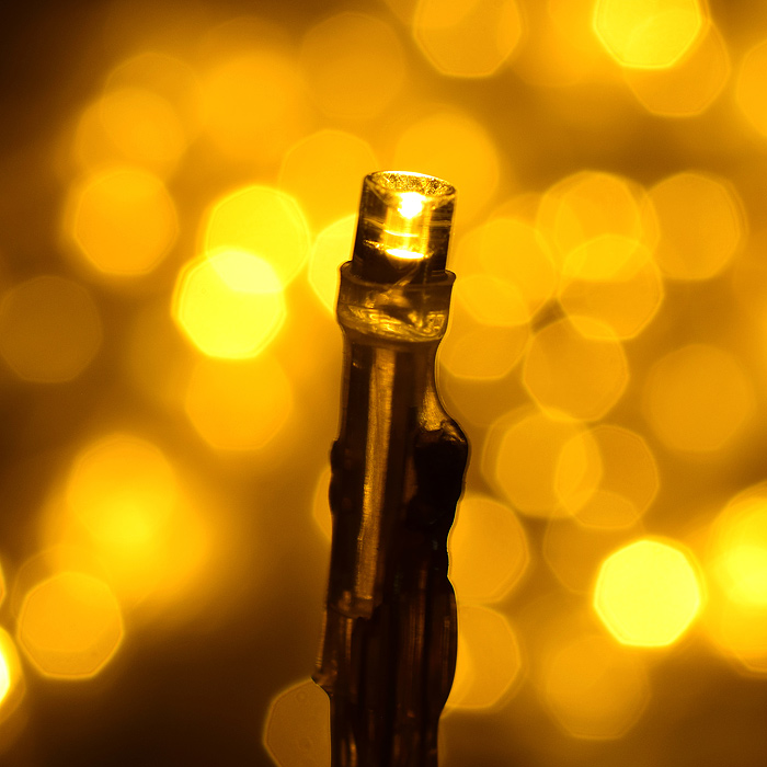 Фото к товару Электрогирлянда светодиодная Бахрома, 3*0,7м, 96 ламп, теплый Электрогирлянда светодиодная Бахрома, 3*0,7м, 96 ламп, теплый