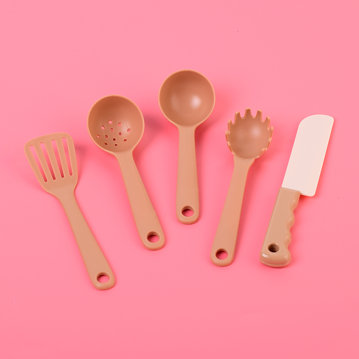 Игровой набор кухня 889-242 "Гурман" (свет, звук) 75 предметов, в коробке