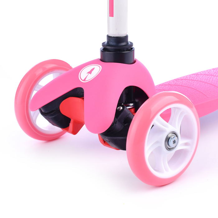 Фото к товару Самокат трёхколёсный ROCKET колёса PU, цвет розовый Самокат трёхколёсный ROCKET колёса PU, цвет розовый