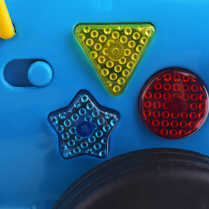 Фото к товару Каталка-сказочник, 5 колесо "Синий Трактор" (50 песен, сказок, звуков. бат.) в коробке Каталка-сказочник, 5 колесо "Синий Трактор" (50 песен, сказок, звуков. бат.) в коробке