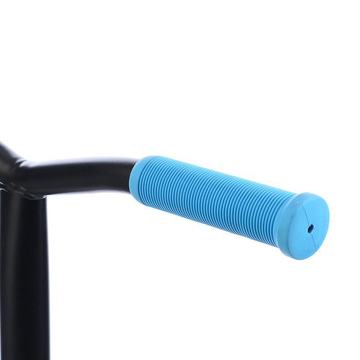 Фото к товару Самокат-снегокат трюковой R0005 в коробке (синий) Самокат-снегокат трюковой R0005 в коробке (синий)