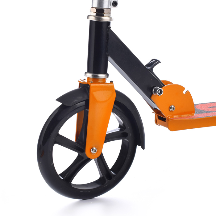 Фото к товару Самокат U038447Y 2-х кол., оранжевый, PU/ 200 мм, ABEC 7, в коробке Самокат U038447Y 2-х кол., оранжевый, PU/ 200 мм, ABEC 7, в коробке