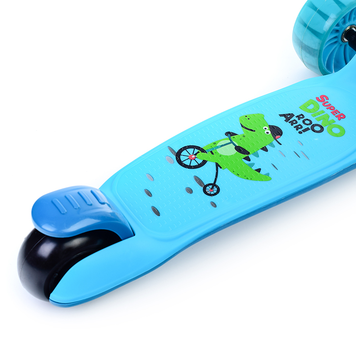 Фото к товару Самокат U038245Y 3-х кол., голубой, светящиеся колёса, PU, ABEC 7, в коробке Самокат U038245Y 3-х кол., голубой, светящиеся колёса, PU, ABEC 7, в коробке