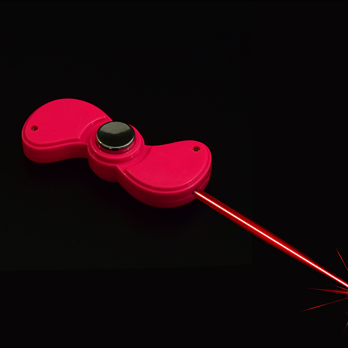 Фото к товару Игрушечный фонарик 00-3789 "Пропеллер" Игрушечный фонарик 00-3789 "Пропеллер"