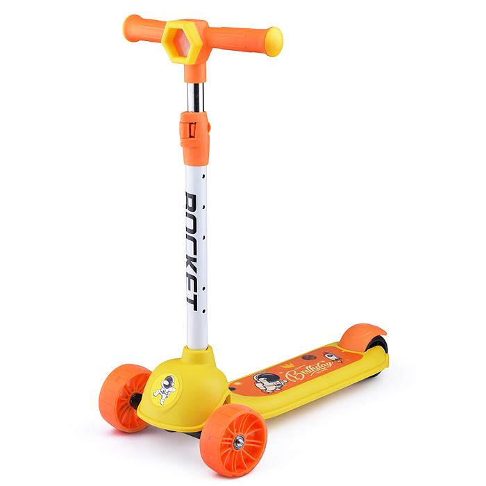 Фото к товару Самокат трёхколёсный ROCKET колёса световые PU, цвет желтый Самокат трёхколёсный ROCKET колёса световые PU, цвет желтый