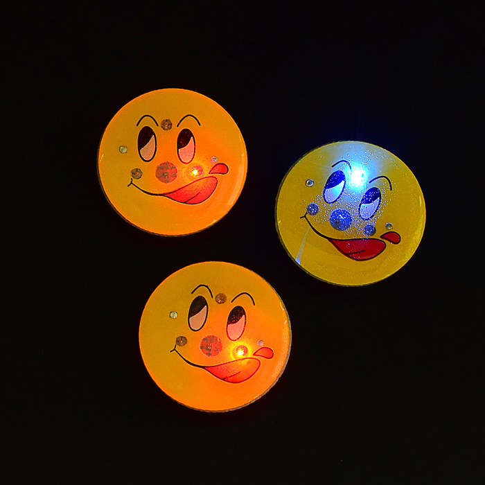 Фото к товару Значок 00-2893 "Смайлик" Значок 00-2893 "Смайлик"