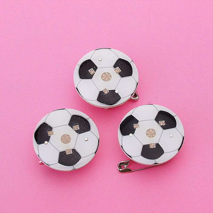 Фото к товару Значок 00-2899 "Футбольный мяч" с подсветкой Значок 00-2899 "Футбольный мяч" с подсветкой