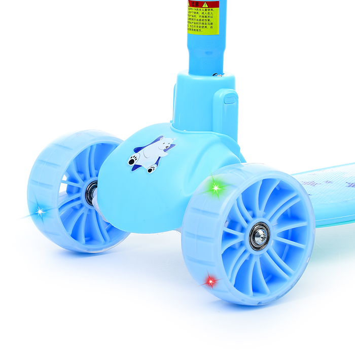 Фото к товару Самокат U038228Y 3-х кол., голубой, PU, ABEC 7, в коробке Самокат U038228Y 3-х кол., голубой, PU, ABEC 7, в коробке