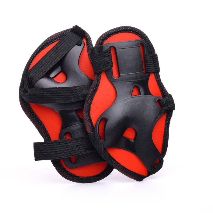 Фото к товару Набор защиты для катания U026166Y (цвет красный) Набор защиты для катания U026166Y (цвет красный)