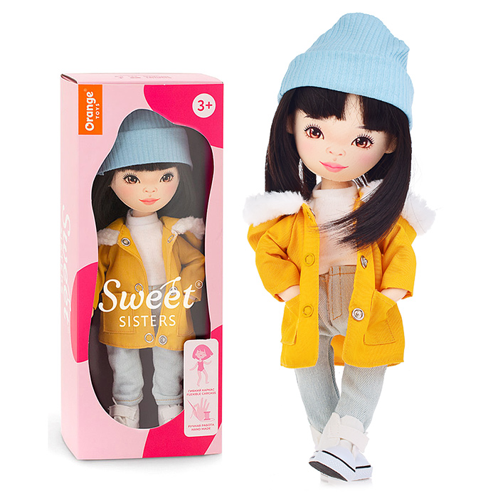 Кукла Lilu в парке горчичного цвета 32, серия: Европейская зима Кукла Lilu в парке горчичного цвета 32, серия: Европейская зима