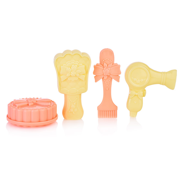 Фото к товару Кукла LS1503 "Красотка Аня" с аксессуарами, в коробке Кукла LS1503 "Красотка Аня" с аксессуарами, в коробке