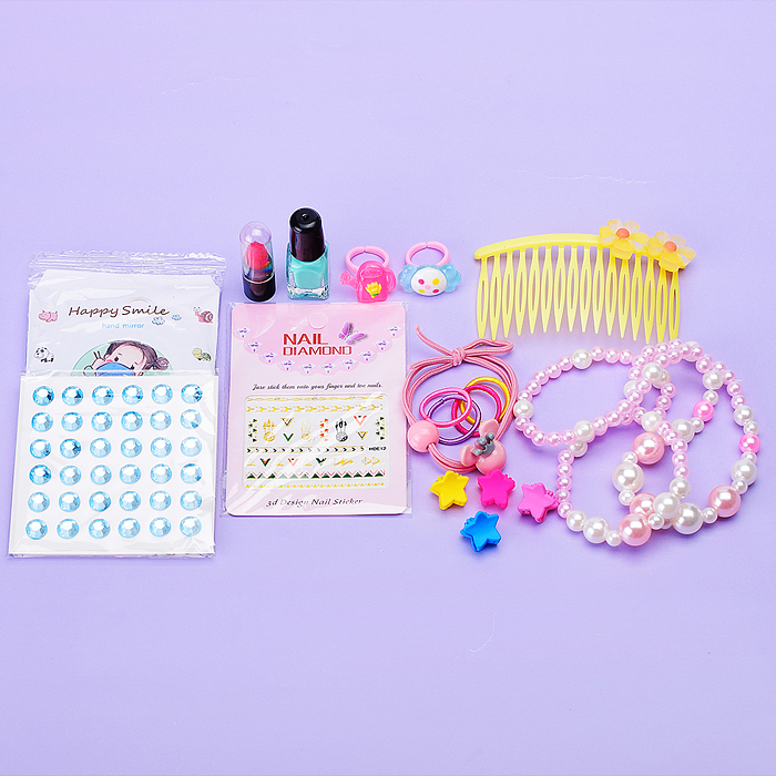 Набор стилиста FT2007-F "Маленькая модница" (19 предметов) в коробке