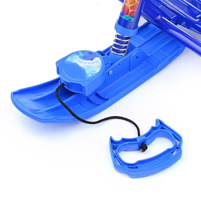 Фото к товару Игрушка. Снегокат "Ника джамп" (космический) Игрушка. Снегокат "Ника джамп" (космический)