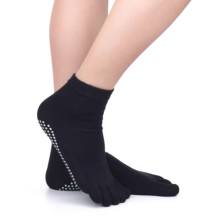 Фото к товару Спортивные следки для занятий йогой Спортивные следки для занятий йогой