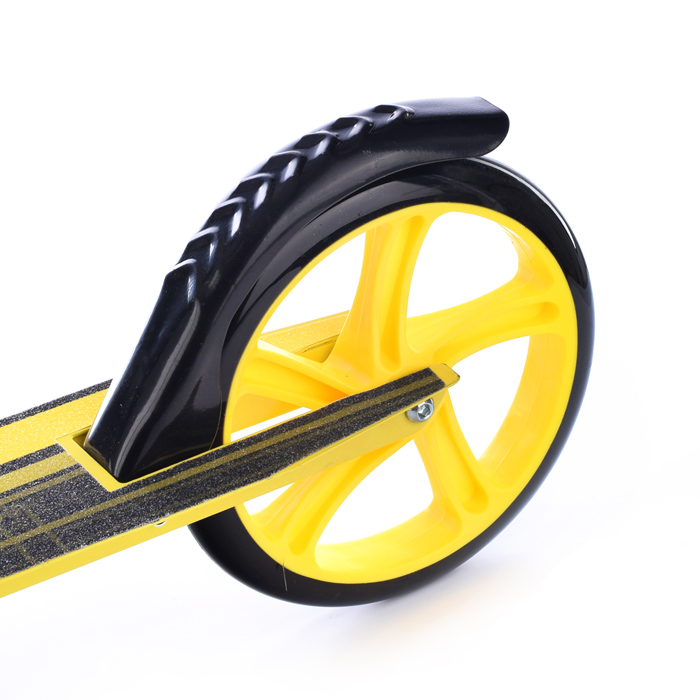 Фото к товару Самокат U038447Y 2-х кол., желтый, PU/ 200 мм, ABEC 7, в коробке Самокат U038447Y 2-х кол., желтый, PU/ 200 мм, ABEC 7, в коробке