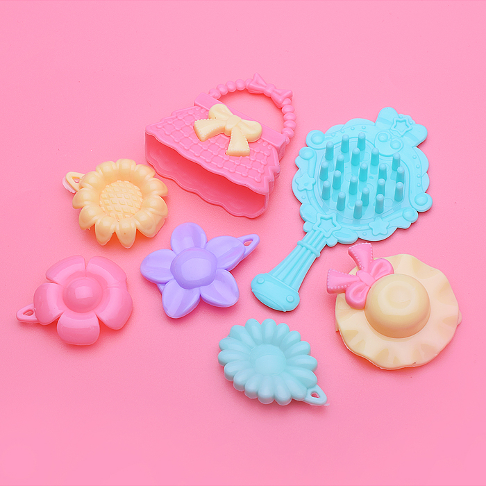 Кукла с аксессуарами YL2425I-B "Мила" в коробке