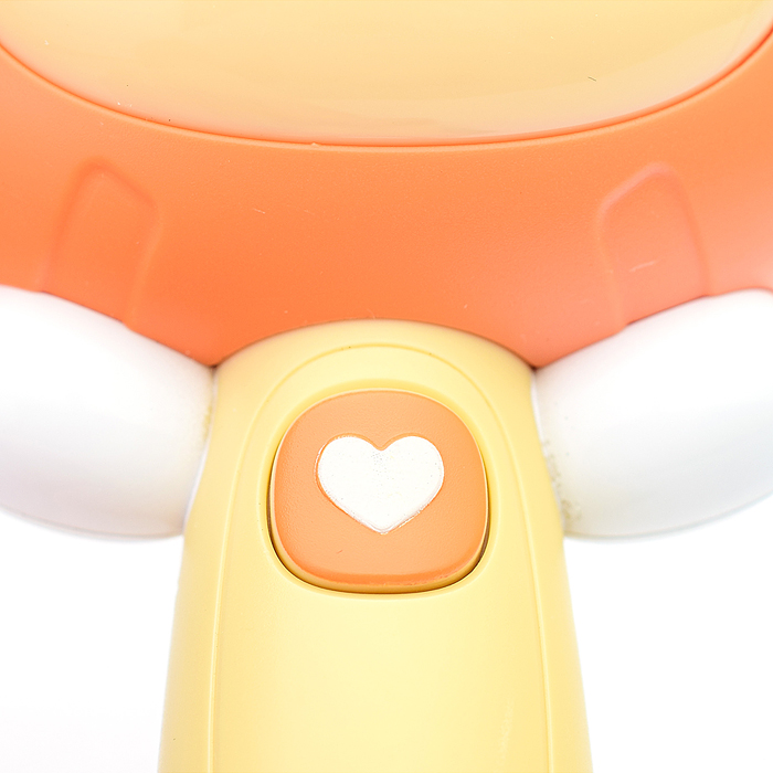 Погремушка Y0014-3 "Львенок" на батарейках, в коробке