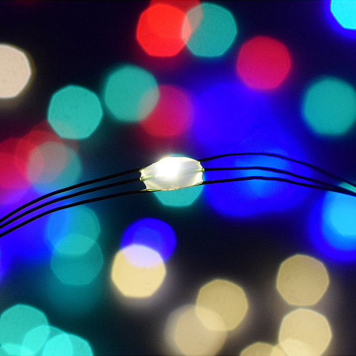 Фото к товару Электрогирлянда Роса 30м, 300 ламп, зеленый провод, цветная Электрогирлянда Роса 30м, 300 ламп, зеленый провод, цветная