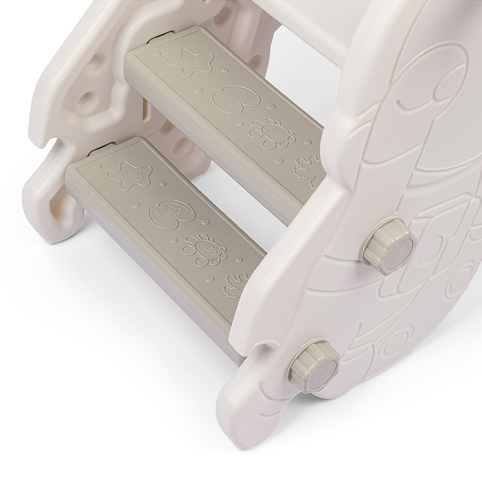 Фото к товару Горка детская UT0108 "Астронавт" (цвет белый) Горка детская UT0108 "Астронавт" (цвет белый)