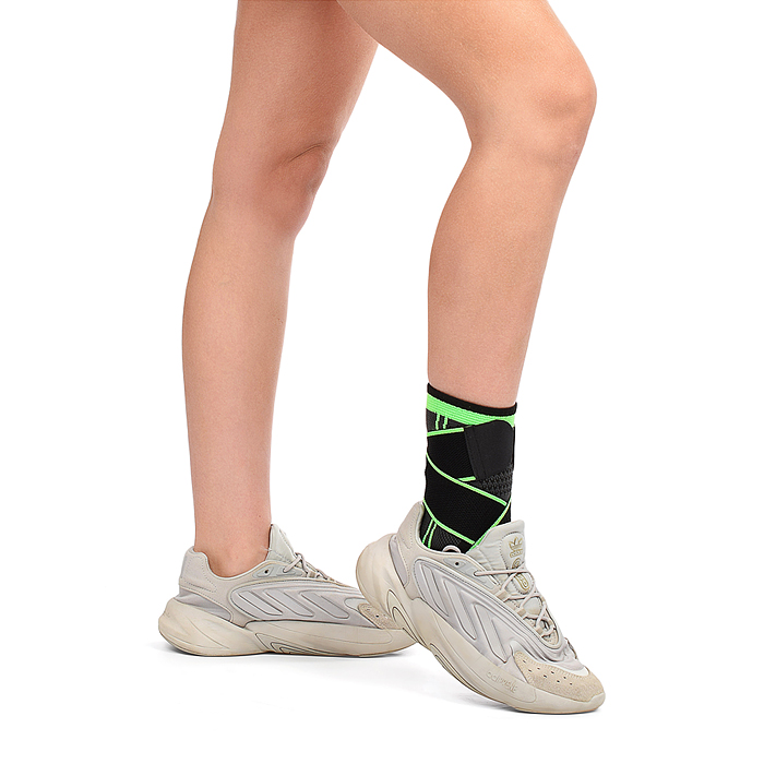 Бандаж 33-0003 спортивный на голеностоп