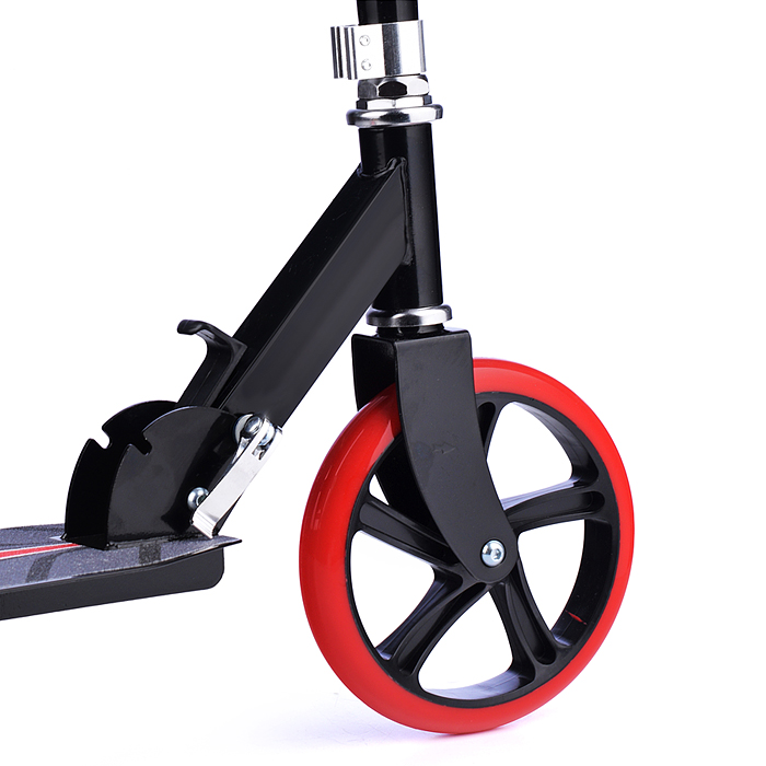 Фото к товару Самокат U037838Y 2-х кол., красный, PU/ 200 мм, ABEC 7, в коробке Самокат U037838Y 2-х кол., красный, PU/ 200 мм, ABEC 7, в коробке