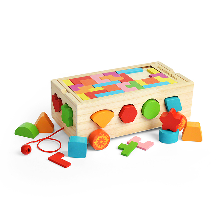 Фото к товару Сортер D1888 "Трейлер с геометрическими фигурами" Сортер D1888 "Трейлер с геометрическими фигурами"