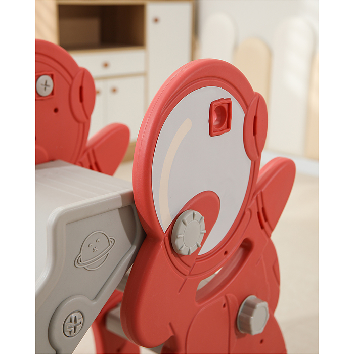 Фото к товару Горка детская UT0110 "Астронавт" (цвет красный) Горка детская UT0110 "Астронавт" (цвет красный)