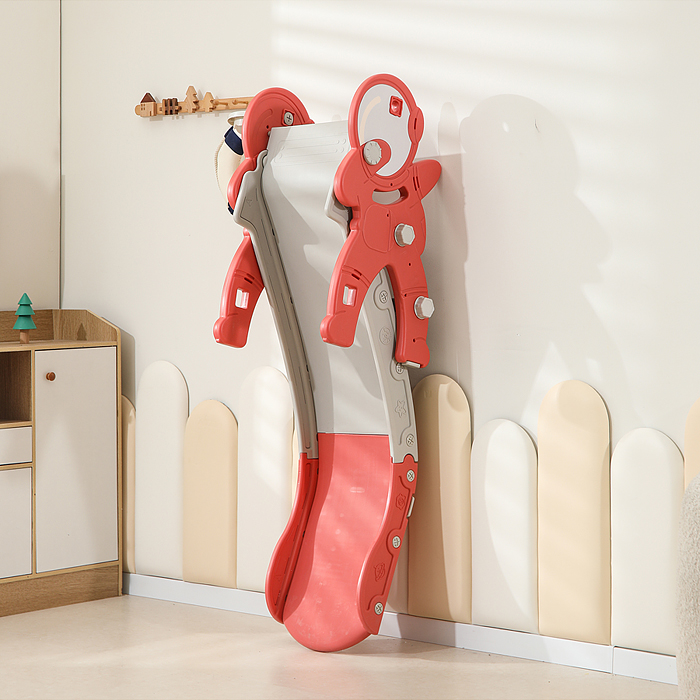 Фото к товару Горка детская UT0110 "Астронавт" (цвет красный) Горка детская UT0110 "Астронавт" (цвет красный)