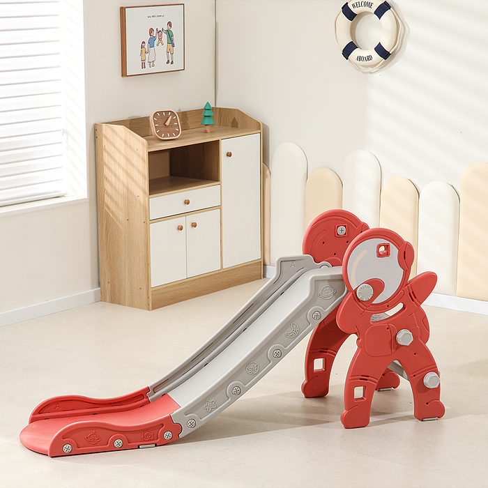 Фото к товару Горка детская UT0110 "Астронавт" (цвет красный) Горка детская UT0110 "Астронавт" (цвет красный)