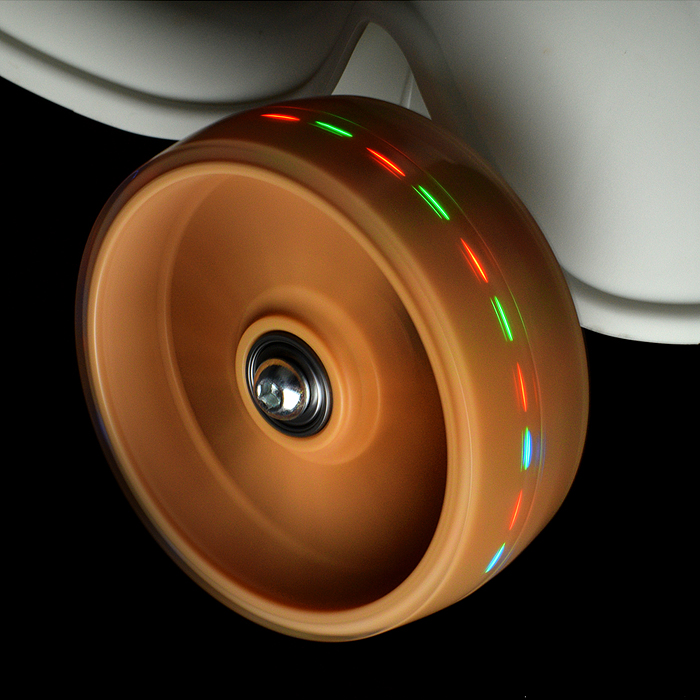 Фото к товару Самокат 3-х колесный ROCKET, белый Самокат 3-х колесный ROCKET, белый