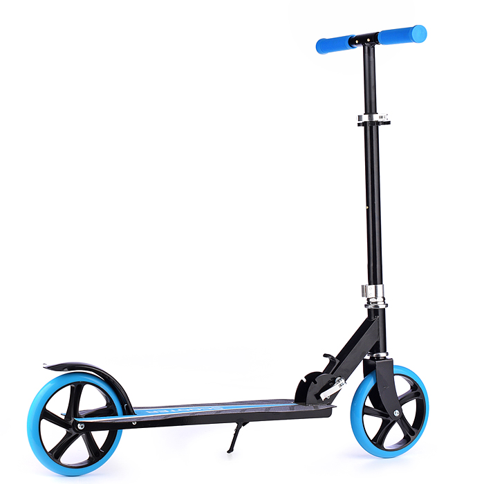 Фото к товару Самокат U037838Y 2-х кол., голубой, PU/ 200 мм, ABEC 7, в коробке Самокат U037838Y 2-х кол., голубой, PU/ 200 мм, ABEC 7, в коробке