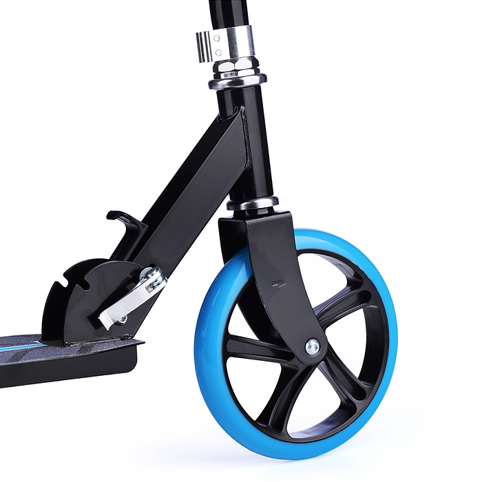 Фото к товару Самокат U037838Y 2-х кол., голубой, PU/ 200 мм, ABEC 7, в коробке Самокат U037838Y 2-х кол., голубой, PU/ 200 мм, ABEC 7, в коробке