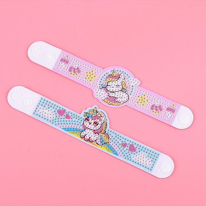 Фото к товару Браслет SHY002 "Алмазная мозаика. Единорог" в коробке Браслет SHY002 "Алмазная мозаика. Единорог" в коробке