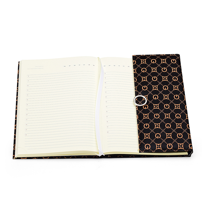 Фото к товару Ежедневник недатированный "Chic" A5, 272 стр, кремовая бумага 70 г/м² Ежедневник недатированный "Chic" A5, 272 стр, кремовая бумага 70 г/м²