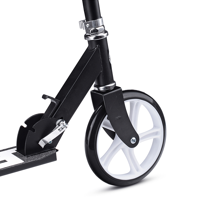 Фото к товару Самокат-снегокат R0181.BK с изогнутой ручкой (черный) Самокат-снегокат R0181.BK с изогнутой ручкой (черный)