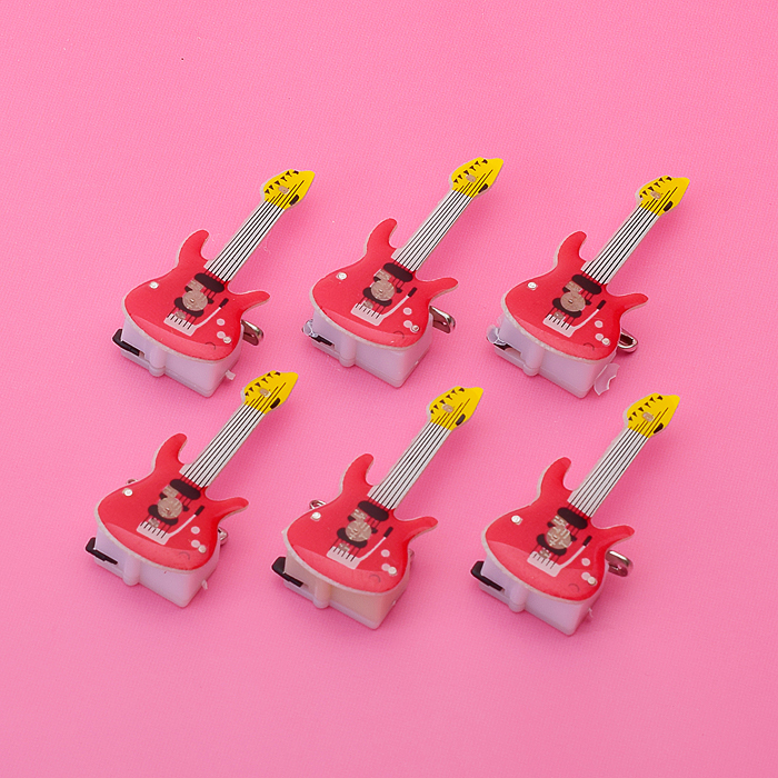 Фото к товару Значок 00-2897 "Гитара" с подсветкой Значок 00-2897 "Гитара" с подсветкой