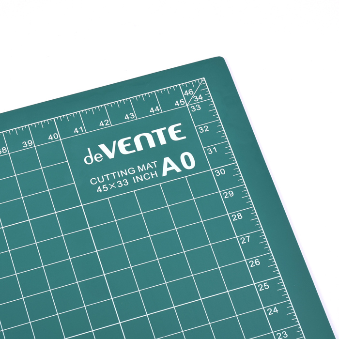 Фото к товару Коврик для резки A0 (122x91 см) непрорезаемый, толщина 3 мм, двухсторонний, трехслойный Коврик для резки A0 (122x91 см) непрорезаемый, толщина 3 мм, двухсторонний, трехслойный