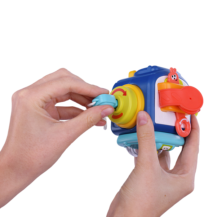 Фото к товару Развивающая игрушка Y0095 "Познавательный бизикуб" в коробке Развивающая игрушка Y0095 "Познавательный бизикуб" в коробке