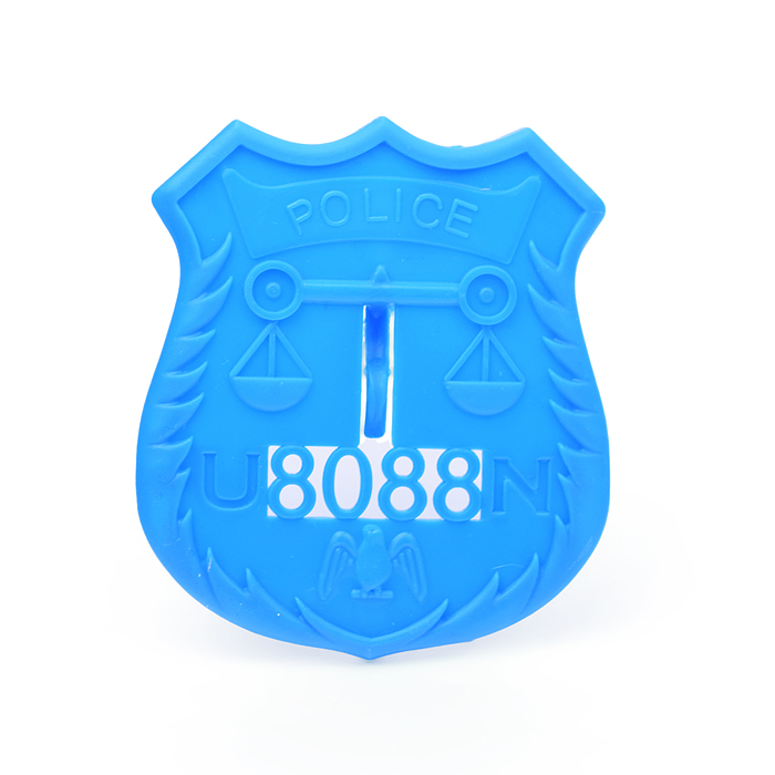 Фото к товару Набор полицейского 1936-14 "Патрульный" с присосками, значком и часами, в пакете Набор полицейского 1936-14 "Патрульный" с присосками, значком и часами, в пакете