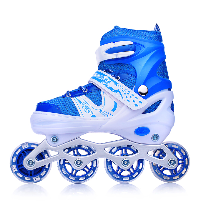 Фото к товару Ролики детские, размер S, синие (со шлемом и защитным снаряжением) Ролики детские, размер S, синие (со шлемом и защитным снаряжением)