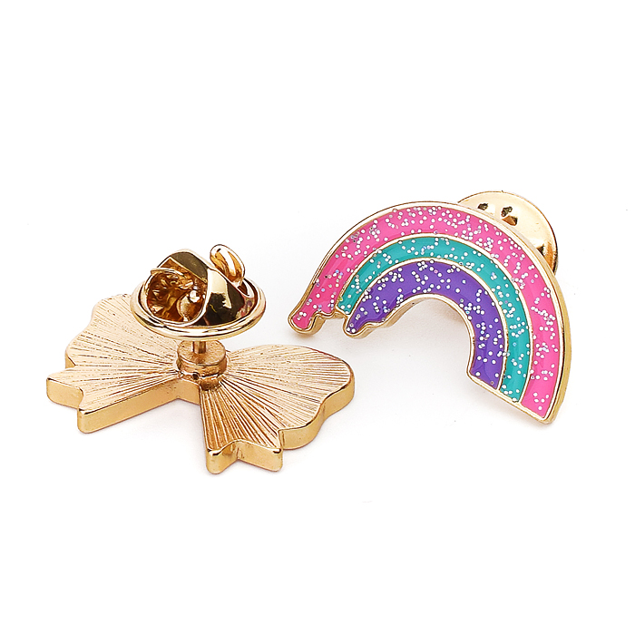 Фото к товару Набор значков "Kitty" эмалированные, размер изделий: котенок 2x3 см, радуга 2,5x1,7 см, сер Набор значков "Kitty" эмалированные, размер изделий: котенок 2x3 см, радуга 2,5x1,7 см, сер