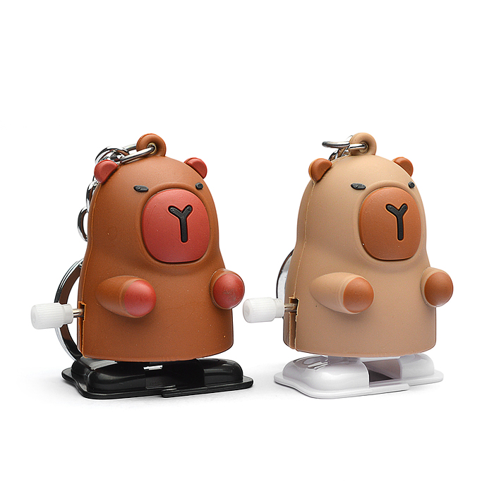 Фото к товару Игрушка заводная-брелок 00-5658 "Капибара" 6см. Игрушка заводная-брелок 00-5658 "Капибара" 6см.