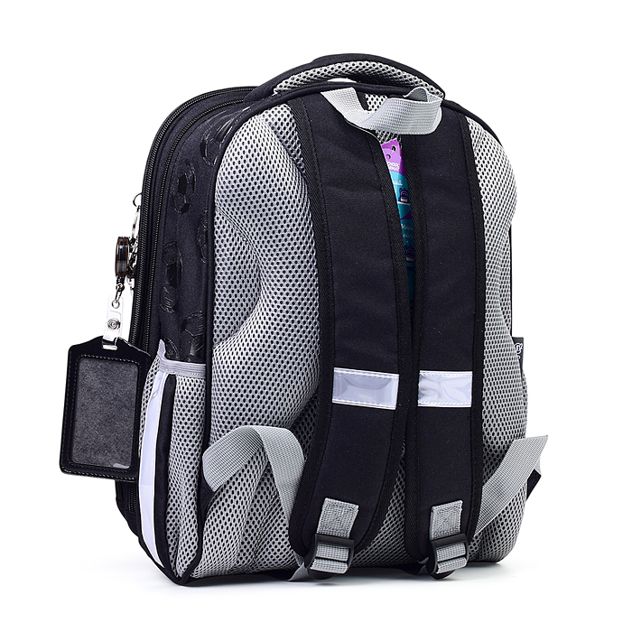 Рюкзак Ergonomic Light 2 "Герой футбола" 20 л черн. 38х29х19 см жестк.каркас 2 отд. молни